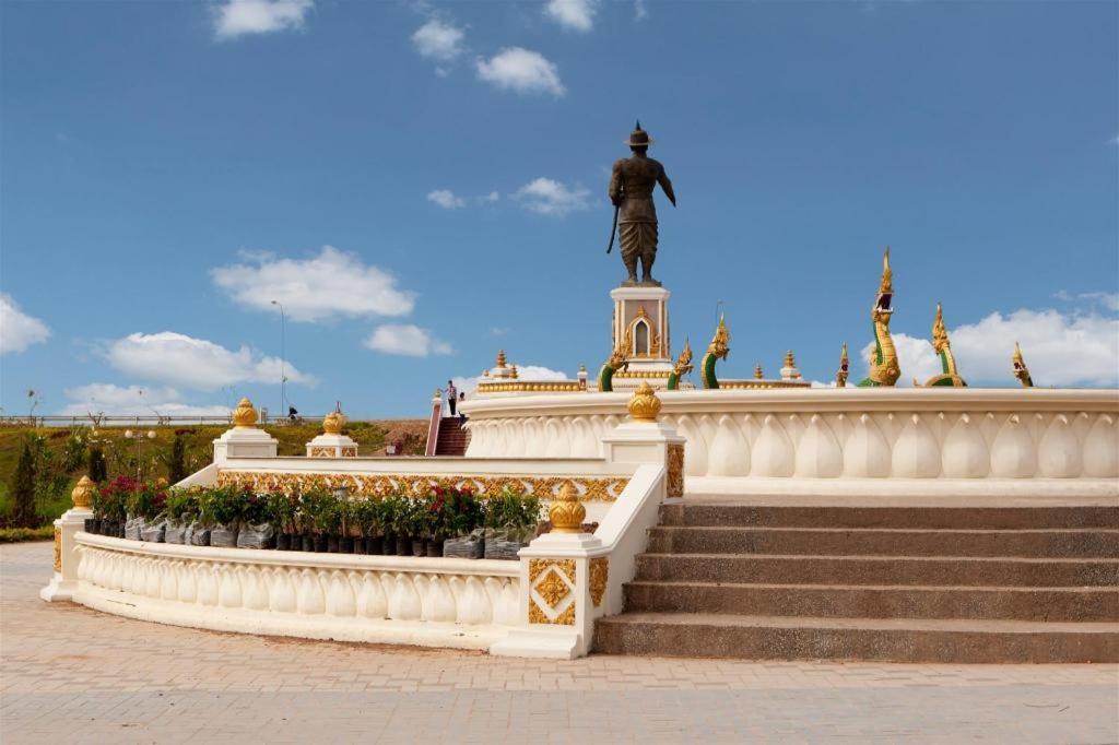 San Jiang Grand Hotel Wientian Zewnętrze zdjęcie