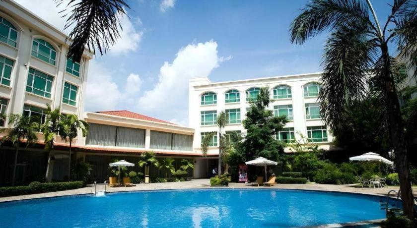 San Jiang Grand Hotel Wientian Zewnętrze zdjęcie