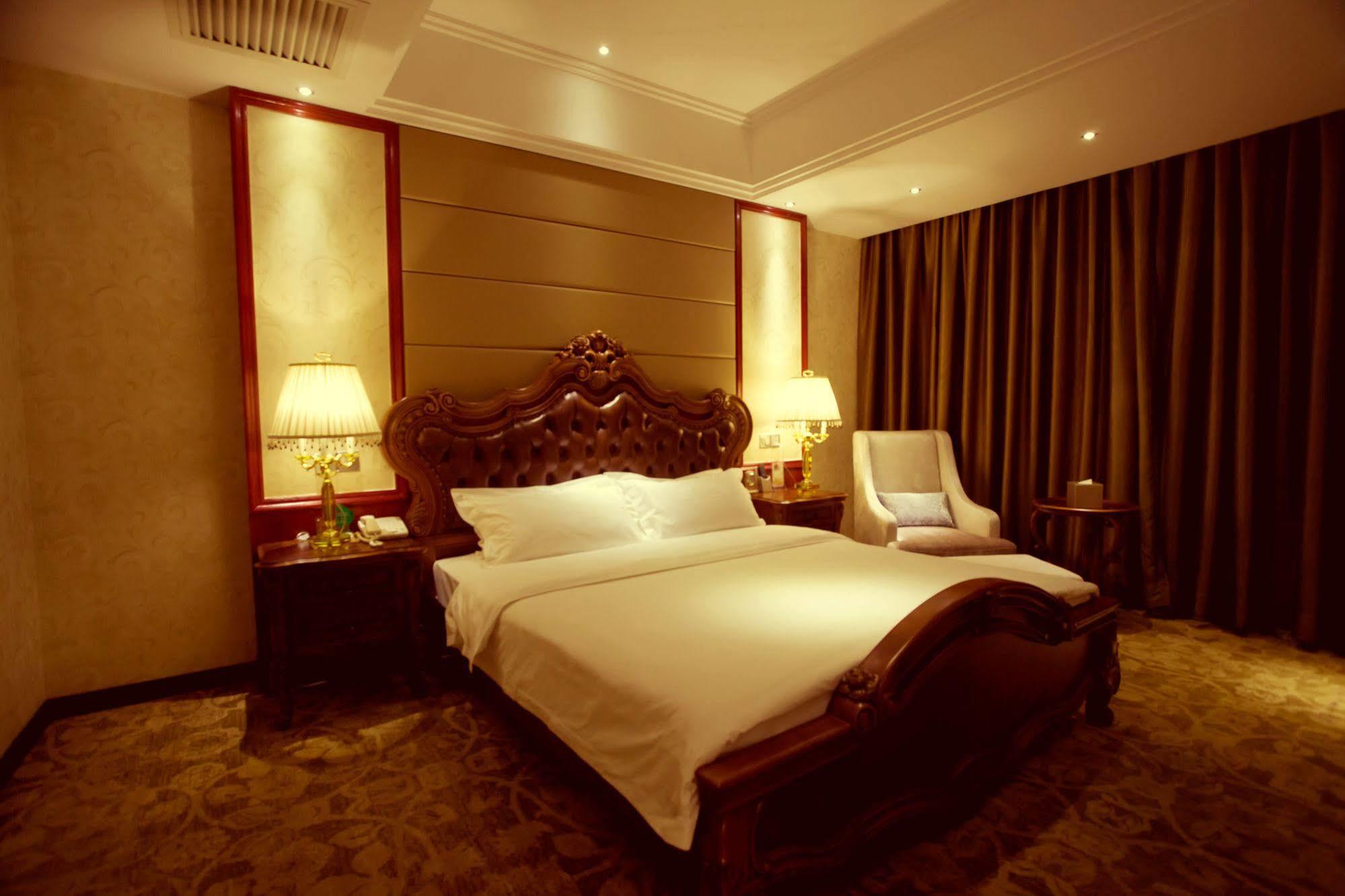 Sanjiang Grand Hotel Wientian Zewnętrze zdjęcie